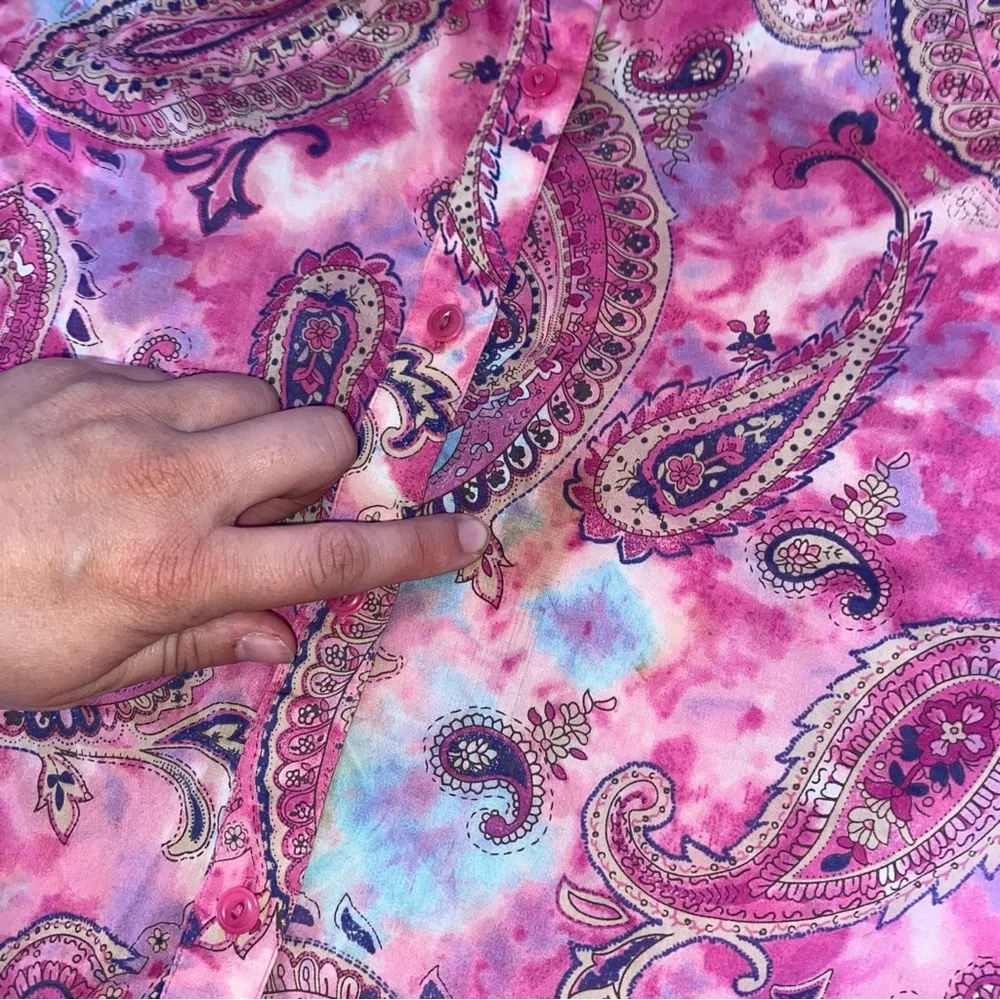 Jones New York Sport Tie Dye Paisley Intricate Print Lightweight Button Up Shirt